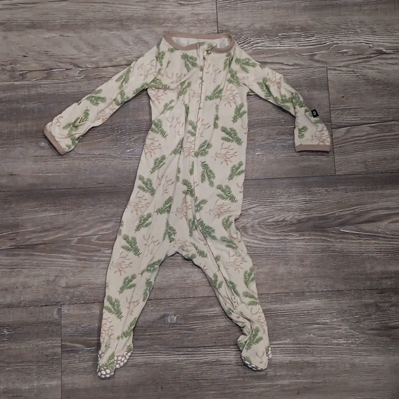 Sweet Bamboo Other - Sweet Bamboo Christmas-y Footie PJs